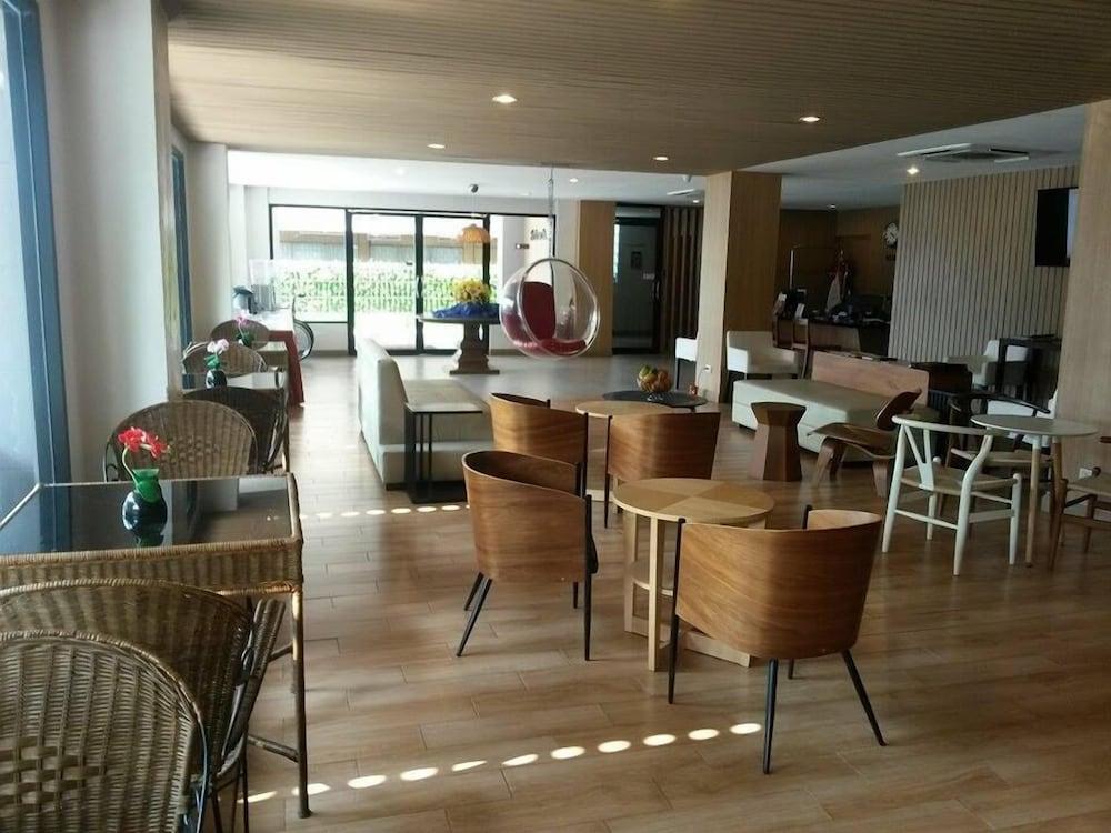 Sriracha Orchid Hotel Si Racha Eksteriør billede